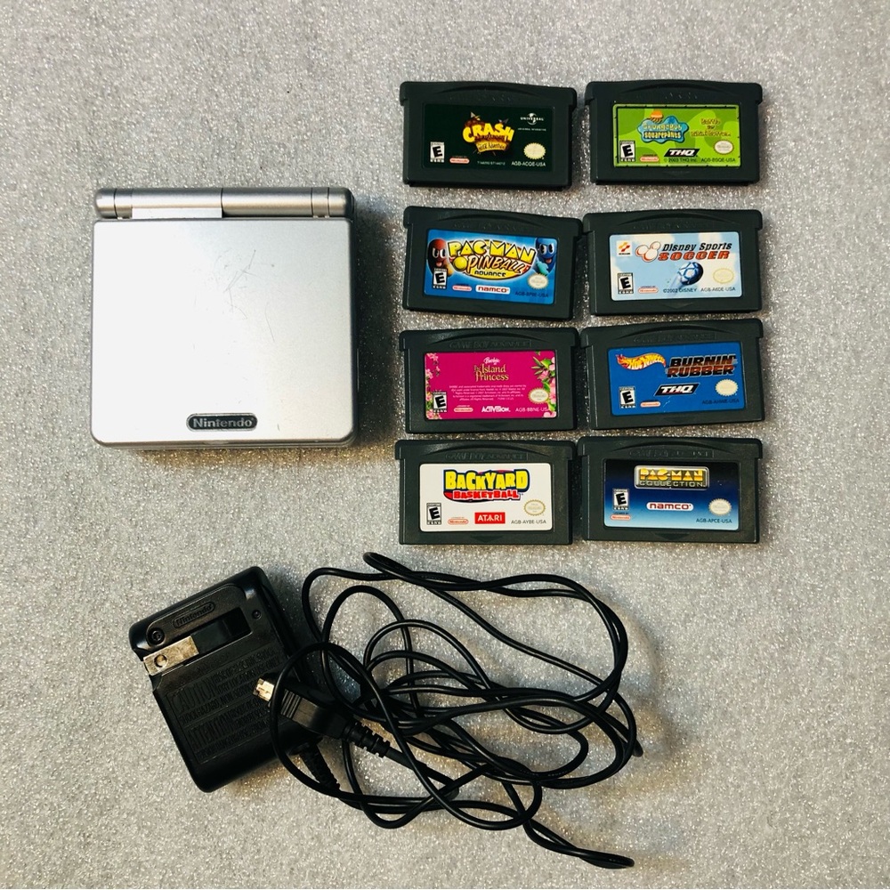 Nintendo Game Boy Advance SP AGS-101 Silver Handheld Console w/ Charger 8 Games